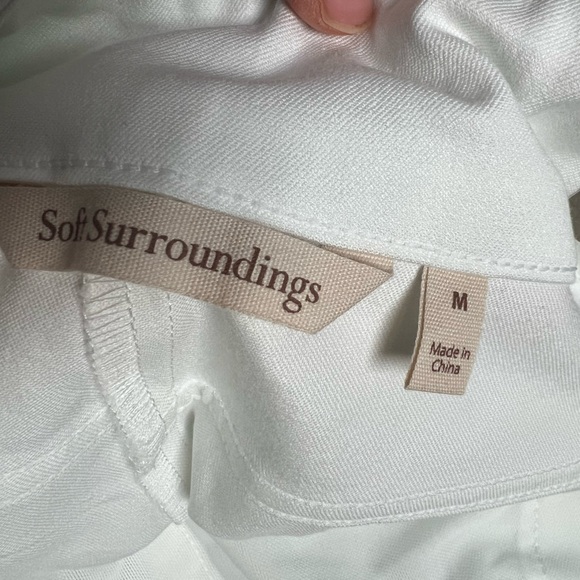 NWT Soft Surroundings Straight Leg Crop Pants- Cute Ankle Button- Medium - Picture 11 of 13